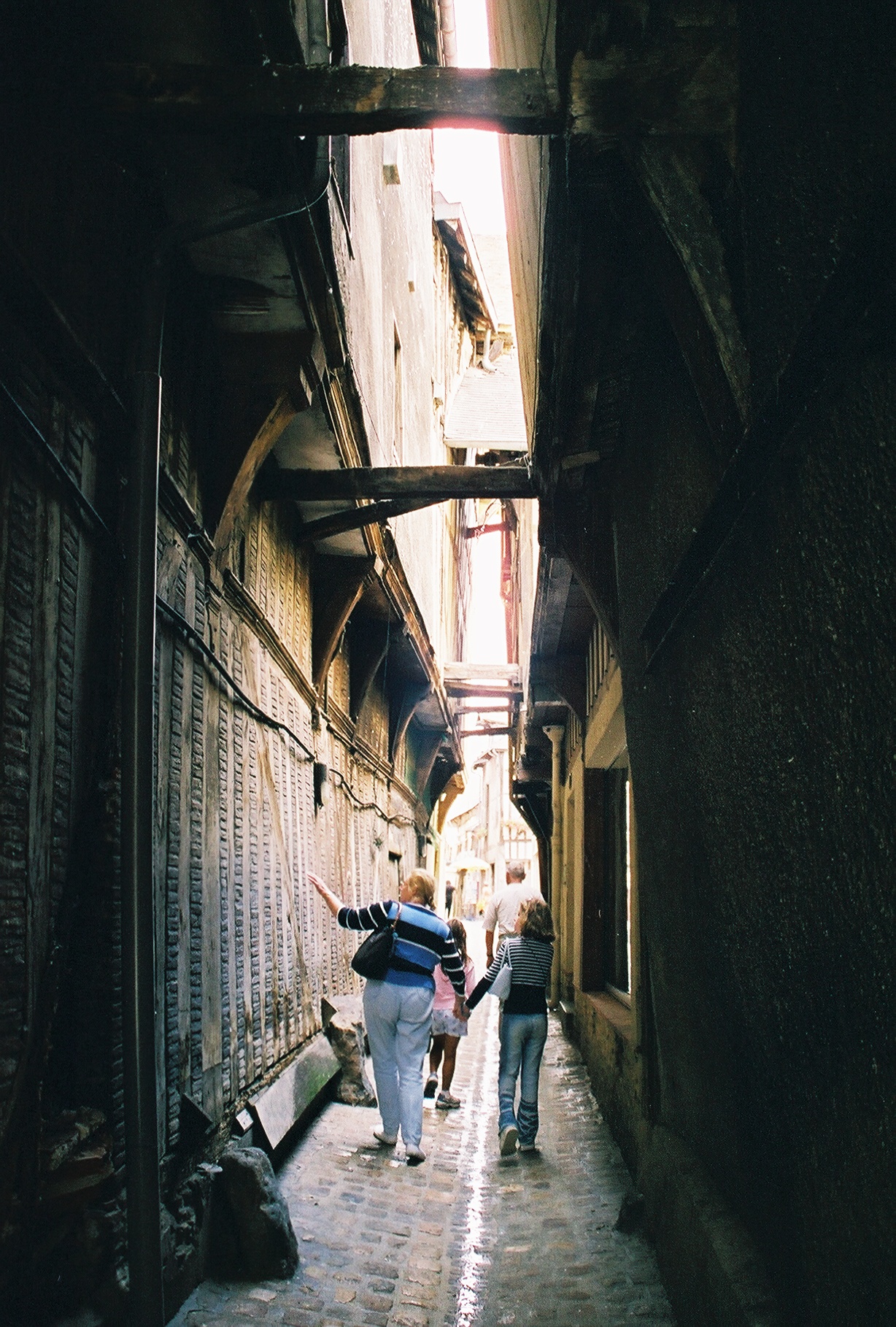488005_R1_19.jpg